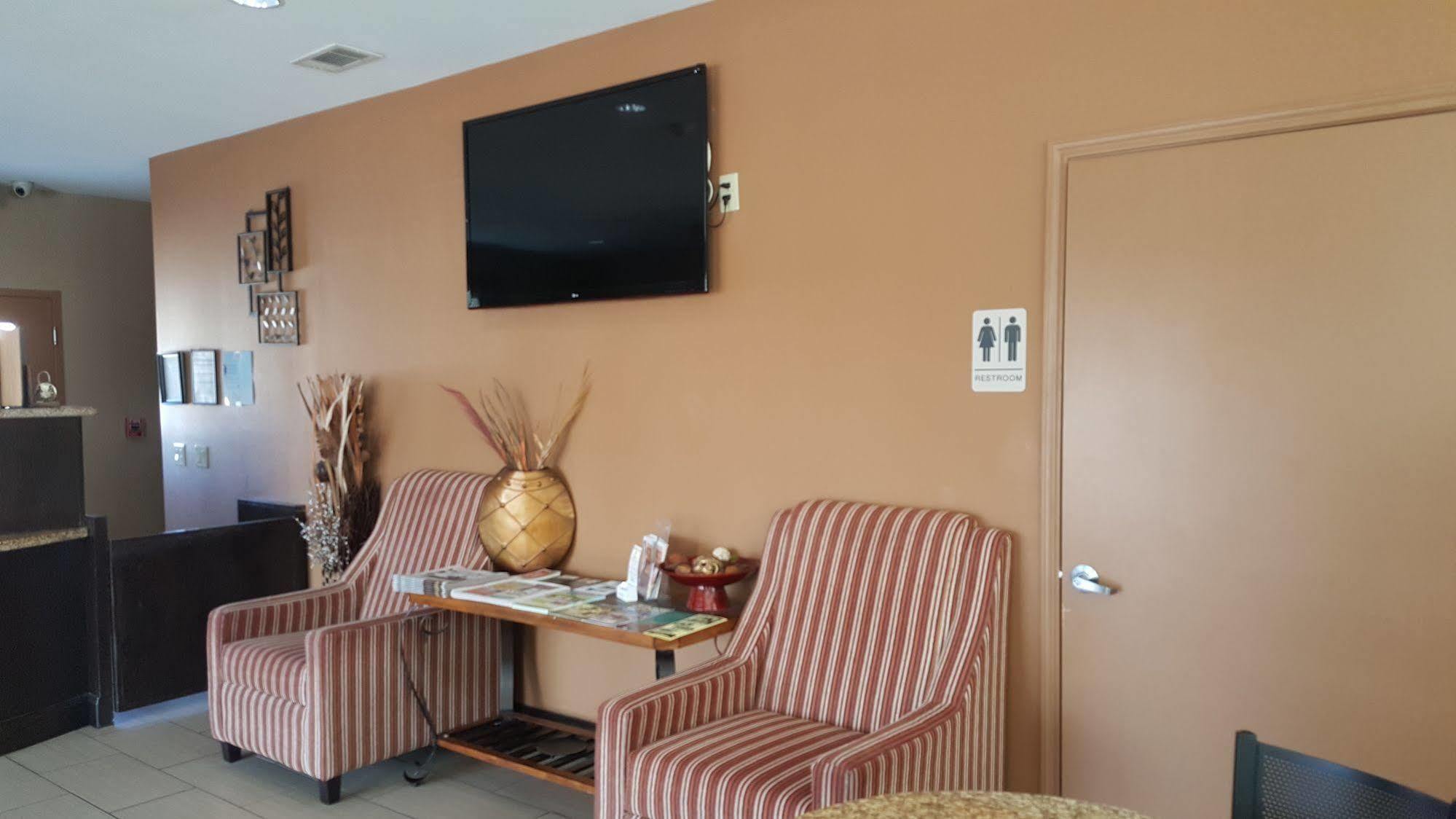 Executive Inn & Suites Floresville Exterior photo